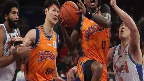 “郑钦文迎战澳网第二轮西格蒙德”